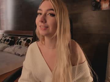 webcam girl yolandabertha capture image #3509855