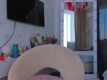 webcam girl sweety_rinushka_ capture image #1171686