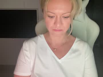 webcam girl kiradivine capture image #2638546