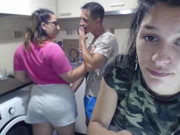 webcam couple maya_and_guests capture image #2615573