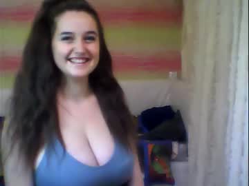 webcam girl emmika_ capture image #1374845