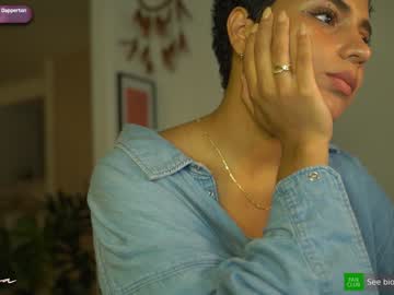 webcam girl arletnoa capture image #500047