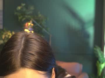 webcam girl ella_knockers_xl capture image #1263917
