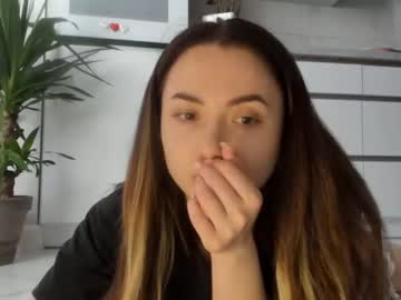 webcam girl meryfoxxx capture image #2140670