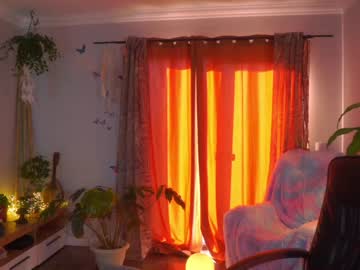 webcam girl juicyandthepussyblvd capture image #3388334