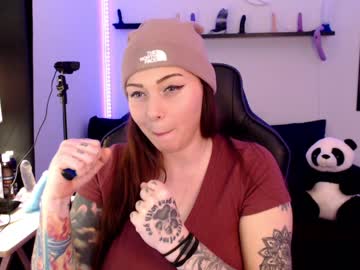 webcam girl bigtittedtattedlesbian capture image #1052961