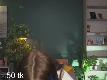 webcam girl ella_knockers_xl capture image #1400358