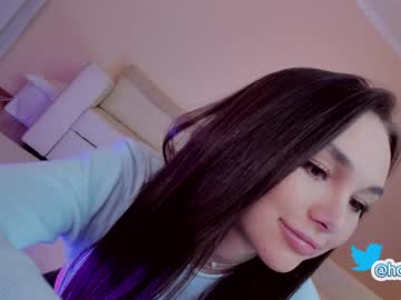 webcam girl hollyextra capture image #3019902