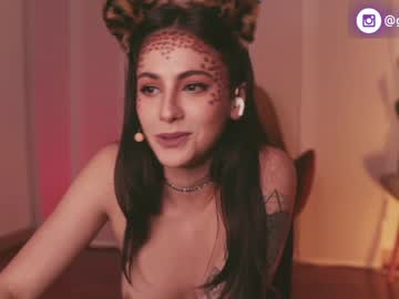 webcam girl gia_baker capture image #1620929