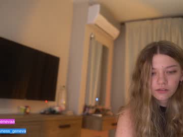 webcam girl coyness_geneva capture image #3054172