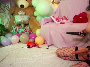 webcam girl juicyandthepussyblvd capture image #479335