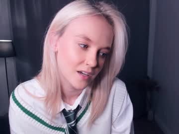 webcam girl sellar_moon capture image #3974424
