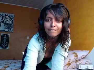 webcam girl one_more_cum capture image #3015964