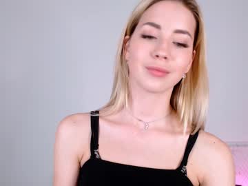 webcam girl emmi_rosee capture image #1416393