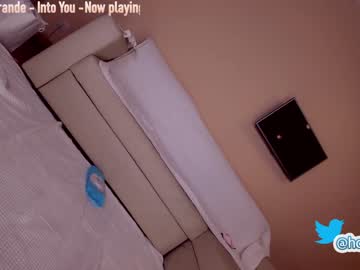 webcam girl hollyextra capture image #2617019