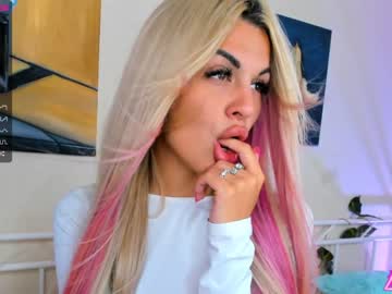 webcam girl katrinpolly capture image #2255589