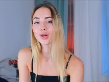 webcam girl emmi_rosee capture image #2952567
