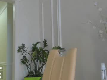 webcam girl sweety_rinushka_ capture image #2457596