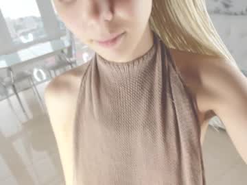 webcam girl infinite_reality capture image #1795109