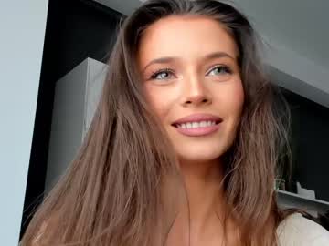 webcam girl isia_slay capture image #3310113