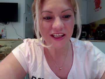 webcam girl kiradivine capture image #1999236