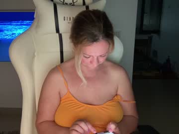 webcam girl kiradivine capture image #2415738