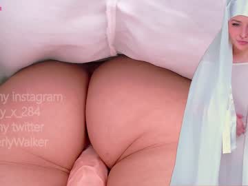 webcam girl queenafina capture image #1726194