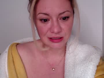 webcam girl kiradivine capture image #1589780