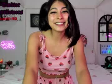 webcam girl violetttflowers capture image #958708