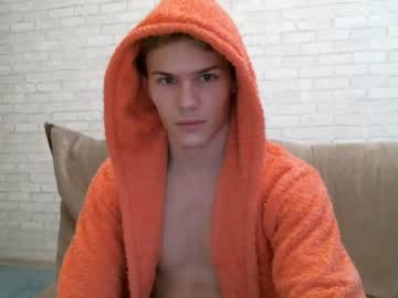 webcam man milkshake_on_body capture image #754217