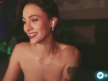 webcam girl gia_baker capture image #2000886