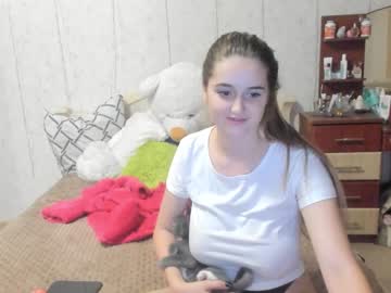 webcam girl emmika_ capture image #2668043