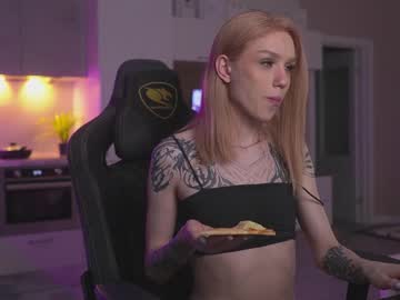 webcam tranny twiinkie_pie capture image #2554163