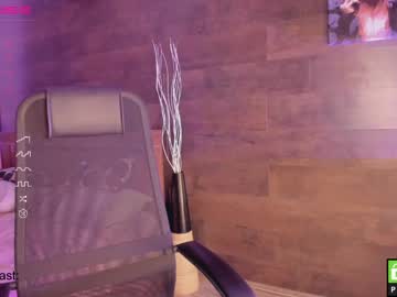 webcam girl yolandabertha capture image #3857027