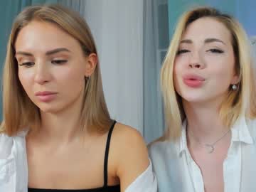 webcam girl emmi_rosee capture image #1596353