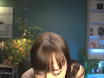 webcam girl ella_knockers_xl capture image #1435437