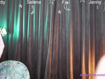 webcam girl safinna capture image #2634504