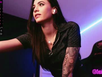 webcam girl gia_baker capture image #11316