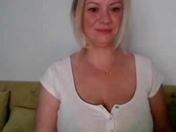 webcam girl kiradivine capture image #1654692