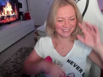 webcam girl kiradivine capture image #621308