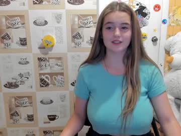 webcam girl emmika_ capture image #2330161