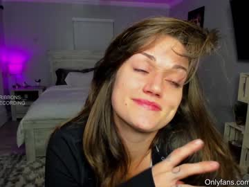 webcam girl kayribbons capture image #1176785