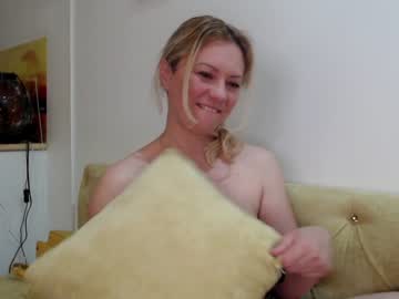 webcam girl kiradivine capture image #1912933