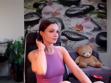webcam girl jennycutey capture image #1535061