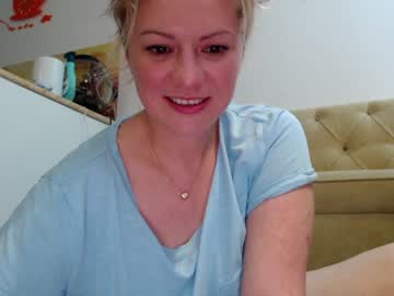 webcam girl kiradivine capture image #1920330
