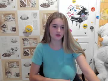 webcam girl emmika_ capture image #2329996