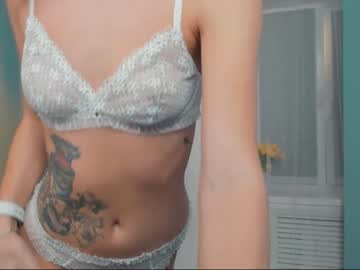 webcam girl emmi_rosee capture image #1357912