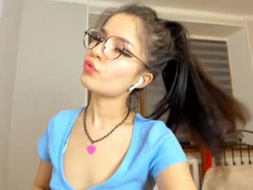 webcam girl akino_17 capture image #986111