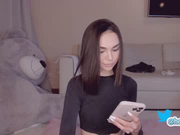 webcam girl hollyextra capture image #327209