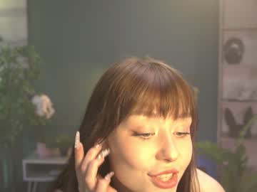 webcam girl ella_knockers_xl capture image #1960672